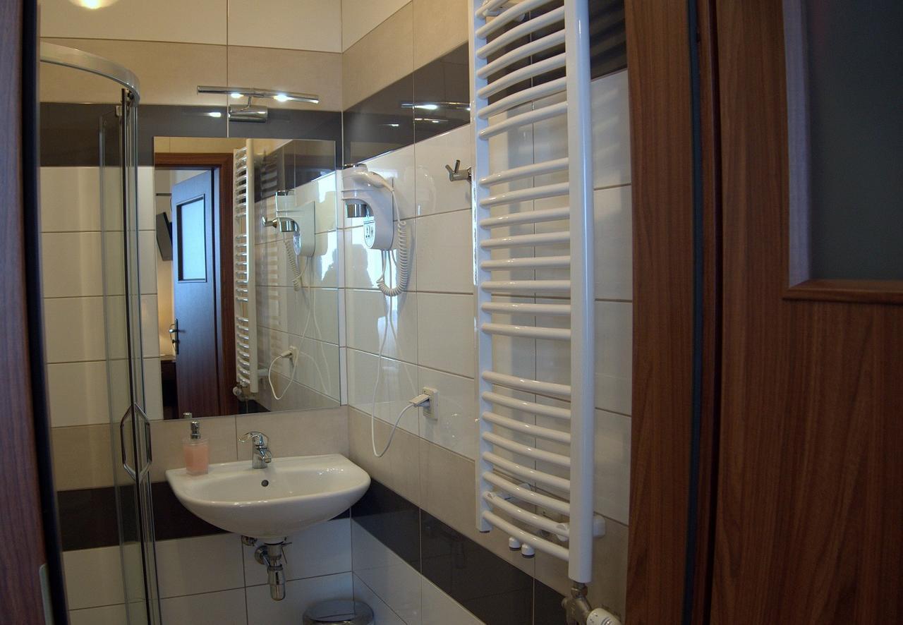 Hotel Kochanow Kochanow  Ngoại thất bức ảnh