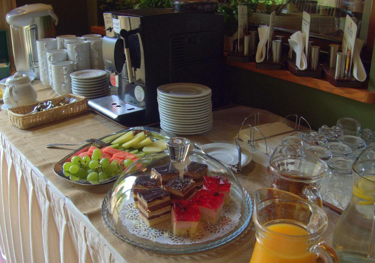 Hotel Kochanow Kochanow  Ngoại thất bức ảnh